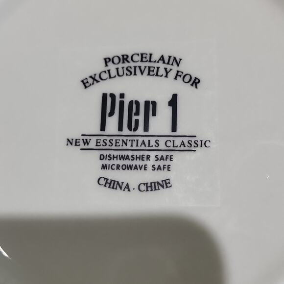 Pier 1 Elegant White Soup Bowls (Set Of 3) 8.5" D - Picture 6 of 12
